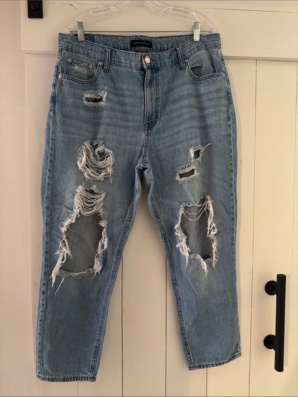 Aeropostale Light Blue Distressed Mom Jeans 16